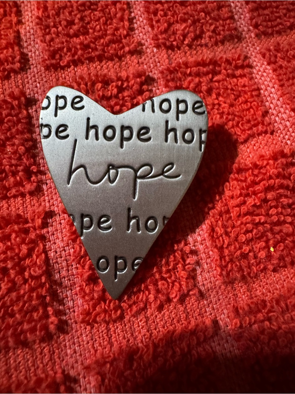 Heart 'Hope' Metal Pin - Matte Silver